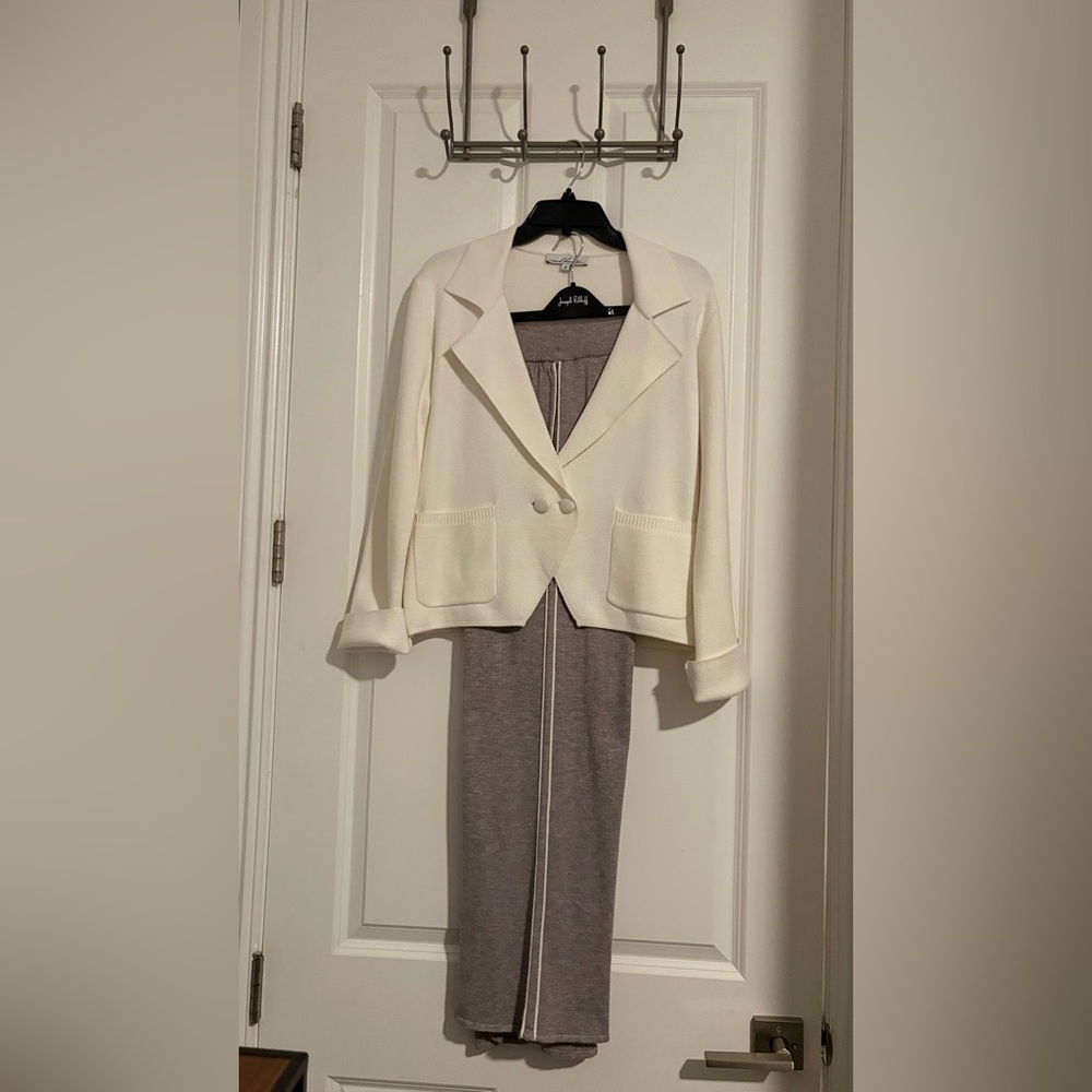 Red Haute super soft elegant pant suite, feels like Cashmere.